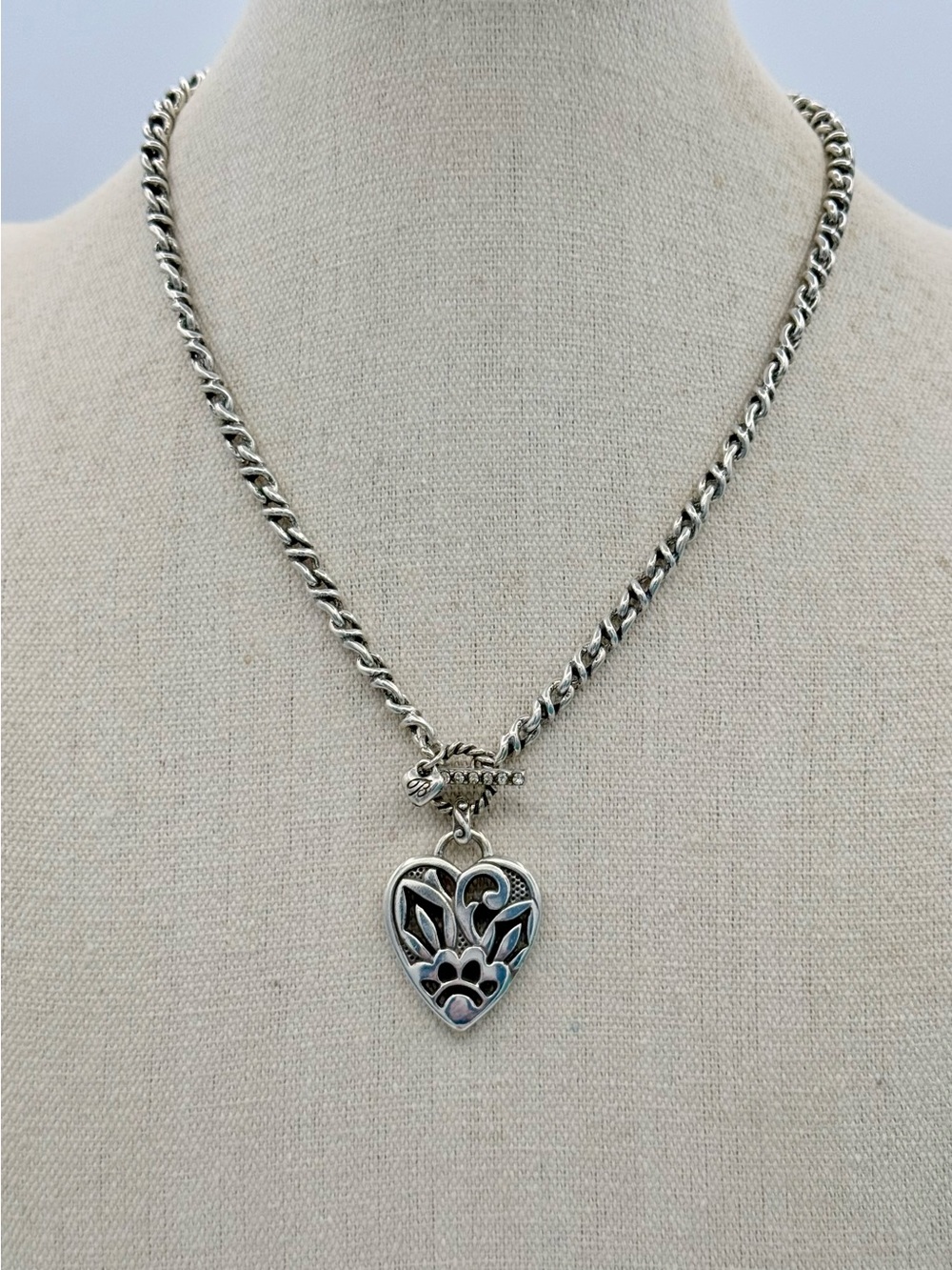 Retired Brighton Cheshire Heart Toggle Pendant Necklace Silver Filigree 16”
